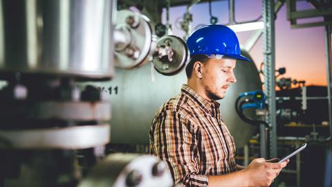 Usine de traitement de gaz naturel