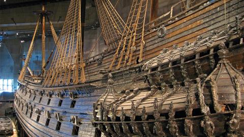 Le navire suédois Vasa a chaviré et coulé à Stockholm en 1628. 